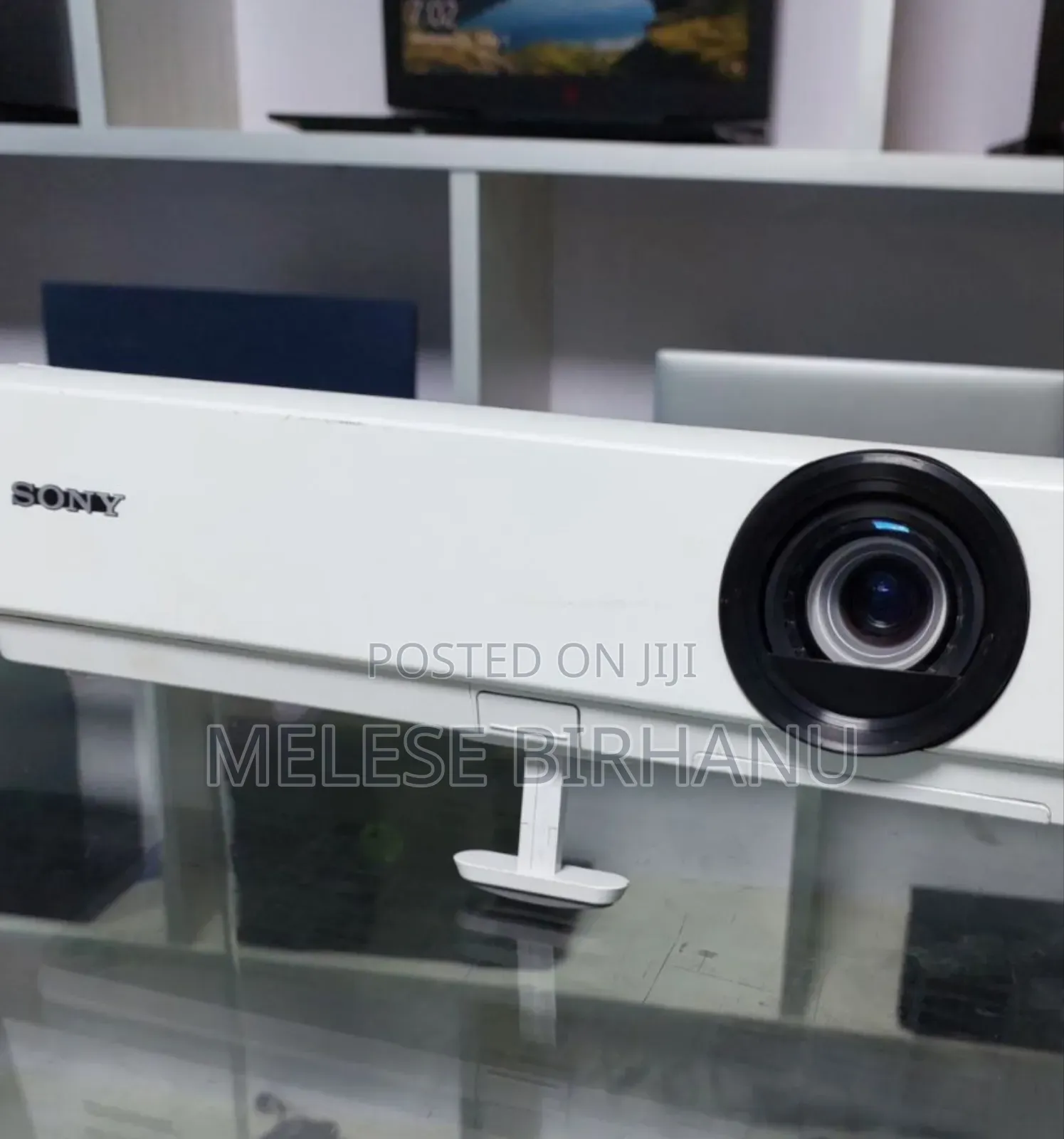 New Sony VPL-Dx 102 Projector