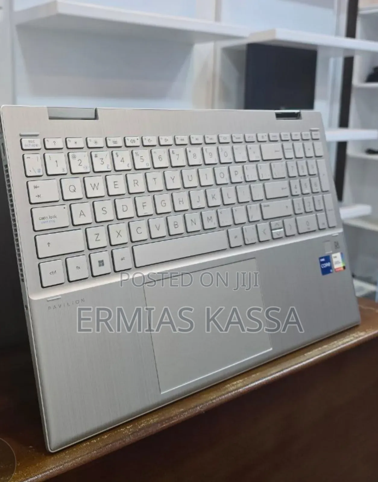 New Laptop HP Pavilion X360 15t 8GB Intel Core I5 SSD 512GB