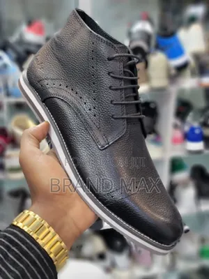 Photo - Clarks Pure Leather Europe Standard