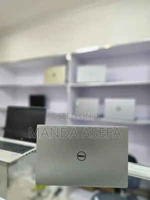 New Laptop Dell XPS 13 8GB Intel Core I7 SSD 512GB