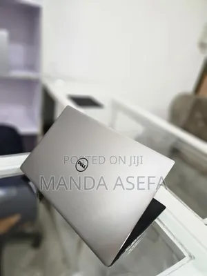 New Laptop Dell XPS 13 8GB Intel Core I7 SSD 512GB