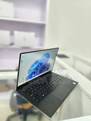 New Laptop Dell XPS 13 8GB Intel Core I7 SSD 512GB