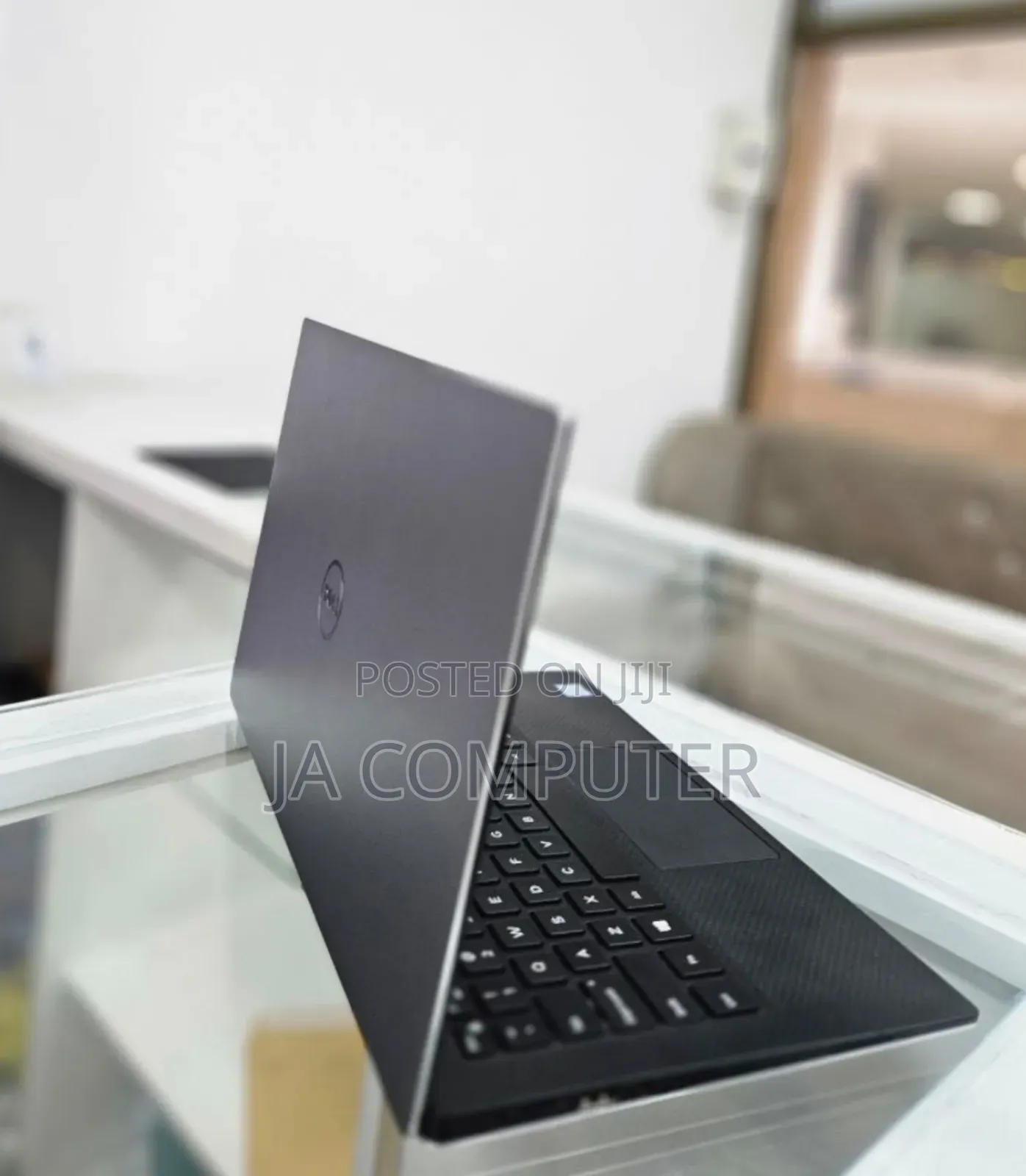 New Laptop Dell XPS 15 8GB Intel Core I7 SSD 512GB