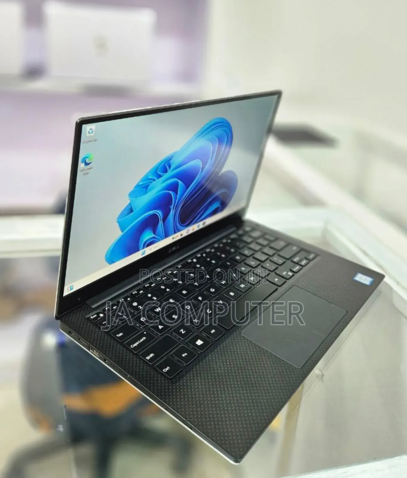 New Laptop Dell XPS 15 8GB Intel Core I7 SSD 512GB