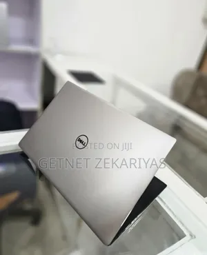 Photo - New Laptop Dell XPS 13 8GB Intel Core I7 SSD 512GB