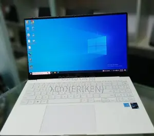 New Laptop Samsung 8GB Intel Core I5 SSD 256GB