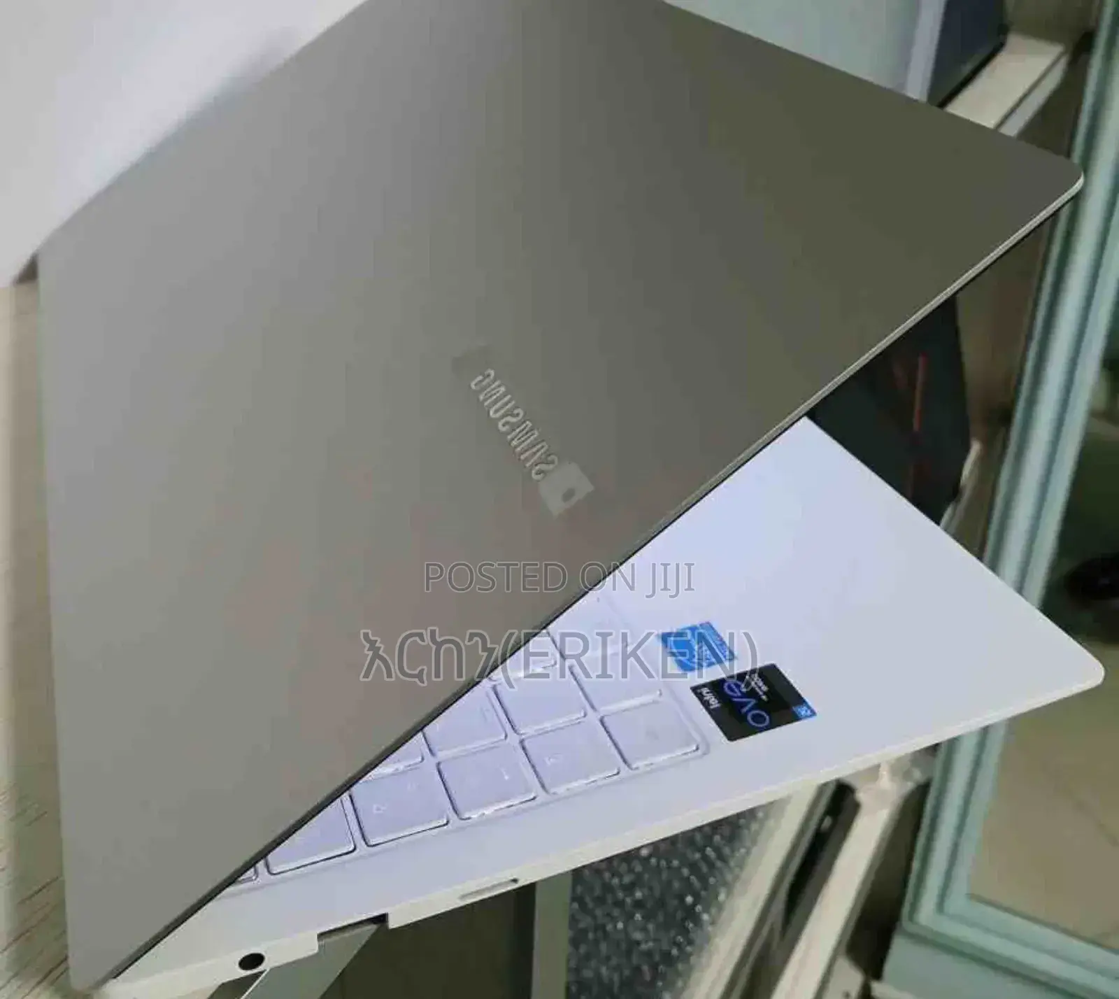 New Laptop Samsung 8GB Intel Core I5 SSD 256GB