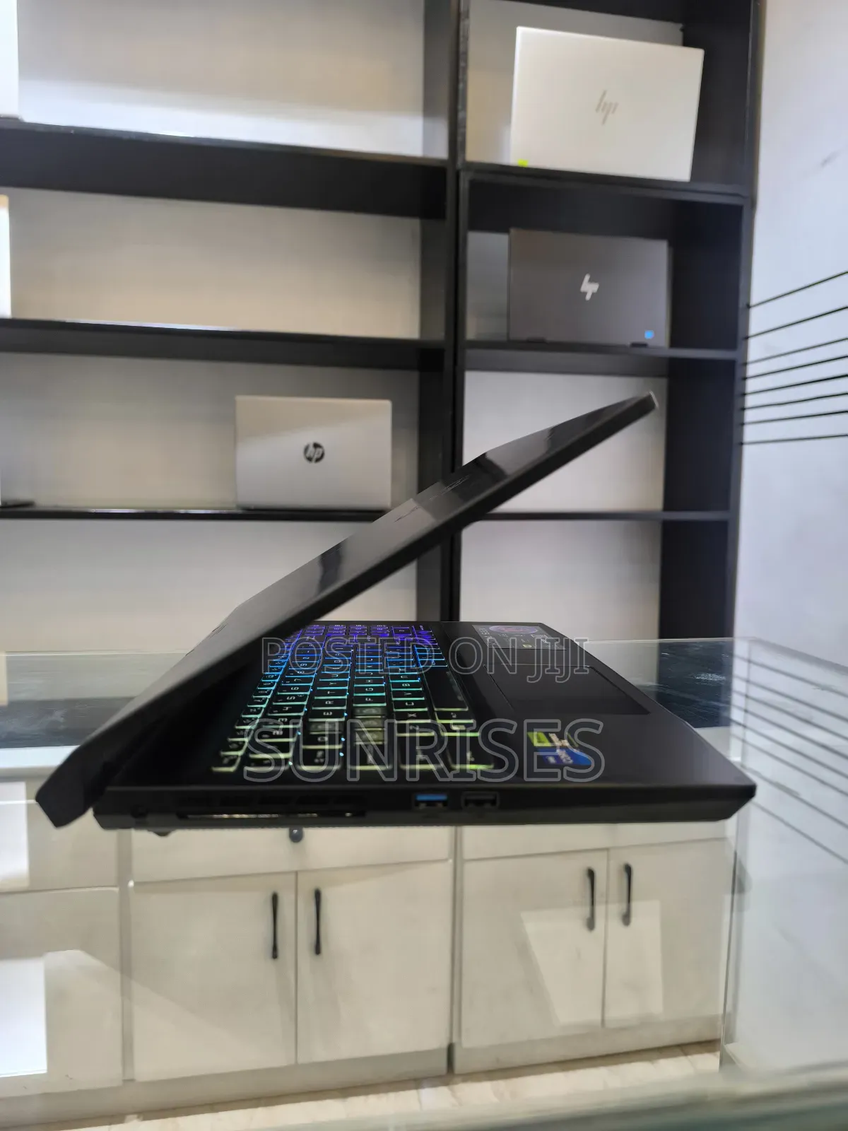 New Laptop MSI Katana 15 16GB Intel Core I7 SSD 2T