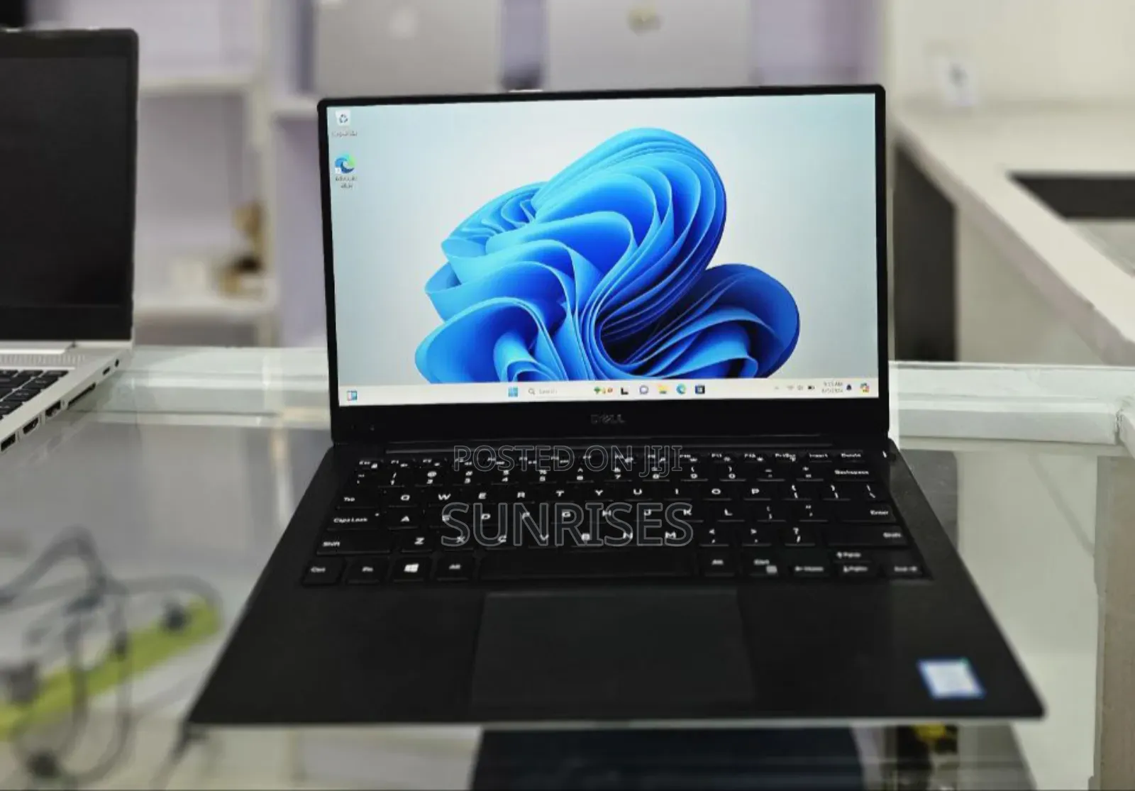 New Laptop Dell XPS 13 8GB Intel Core I7 SSD 512GB