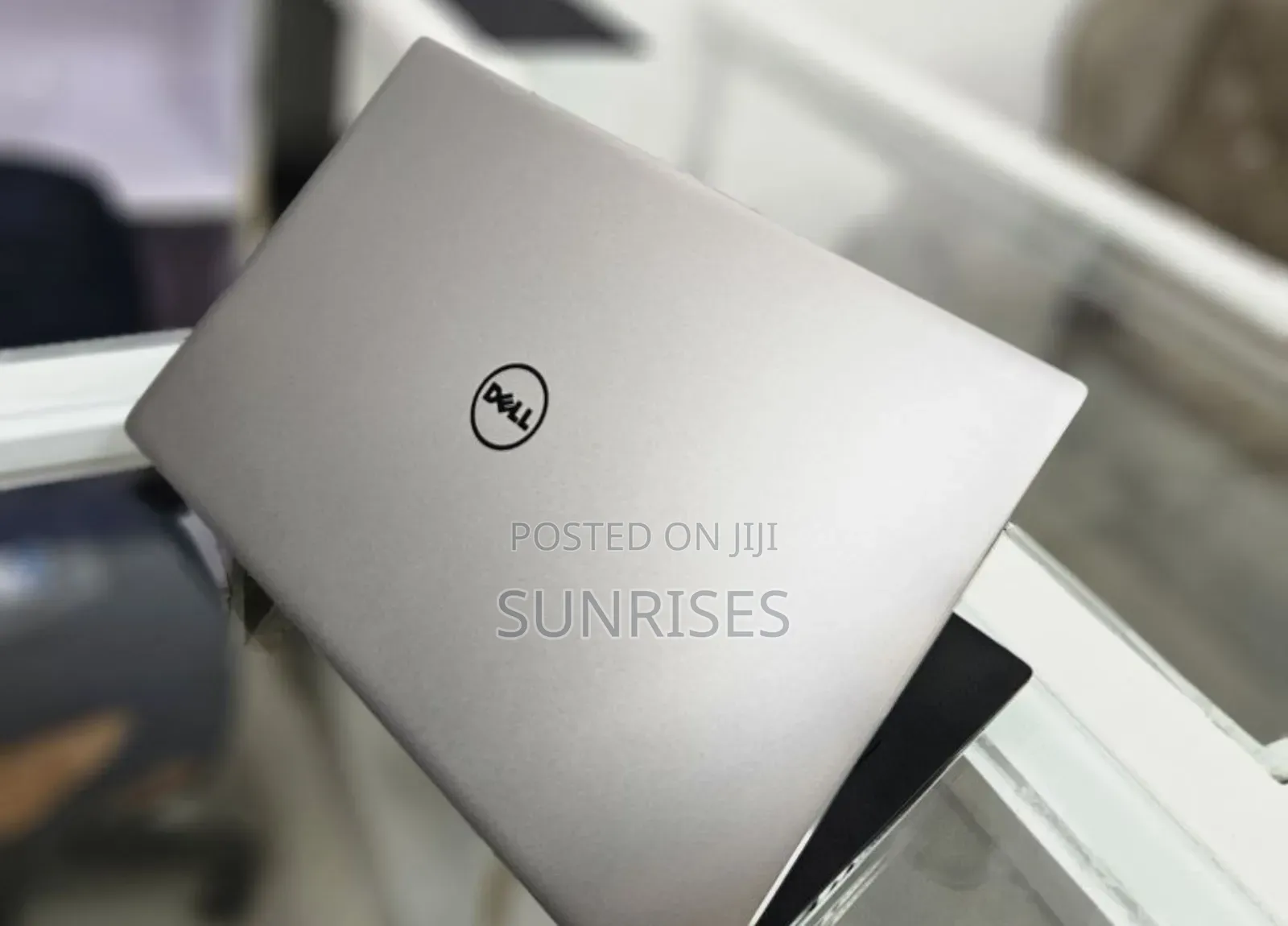 New Laptop Dell XPS 13 8GB Intel Core I7 SSD 512GB