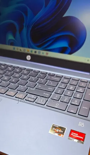 New Laptop HP Pavilion 15 8GB AMD Ryzen 5 SSD 512GB