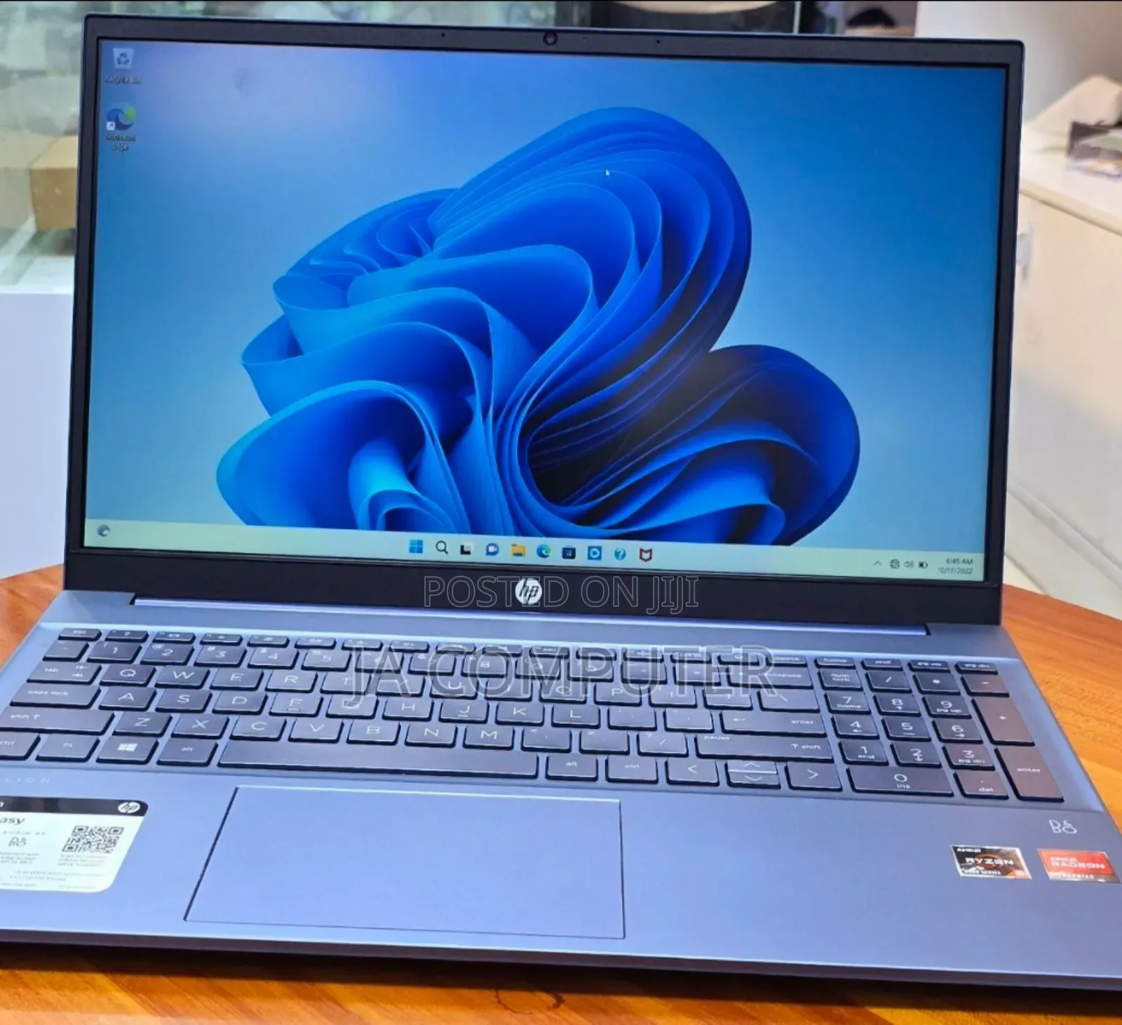 New Laptop HP Pavilion 15 8GB AMD Ryzen 5 SSD 512GB