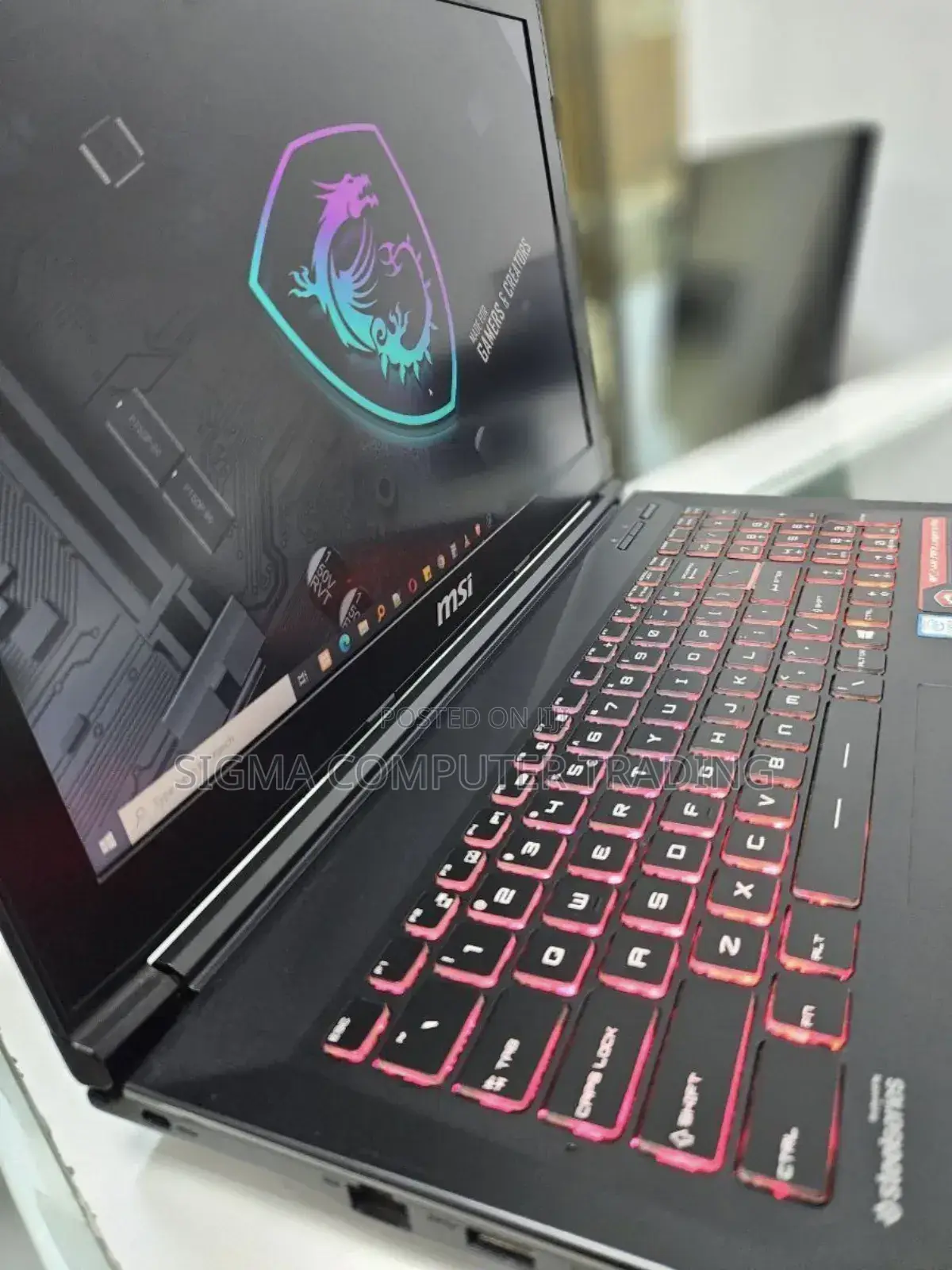 New Laptop MSI GF63 8GB Intel Core I7 HDD+SSD 1T