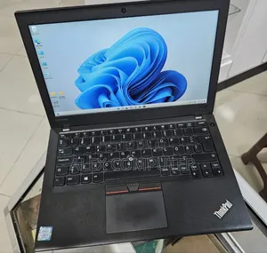 New Laptop Lenovo ThinkPad X270 8GB Intel Core I3 SSD 256GB