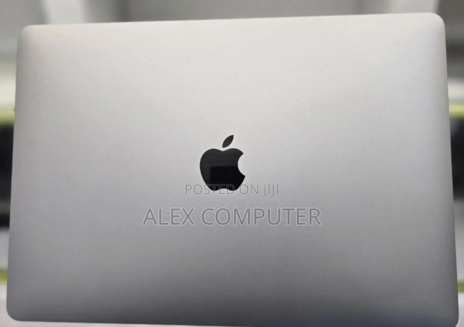 New Laptop Apple MacBook Air 2020 M1 8GB Apple M1 SSD 256GB