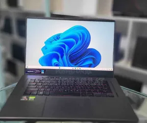 New Laptop Asus ROG Zephyrus G15 16GB AMD Ryzen 9 SSD 512GB