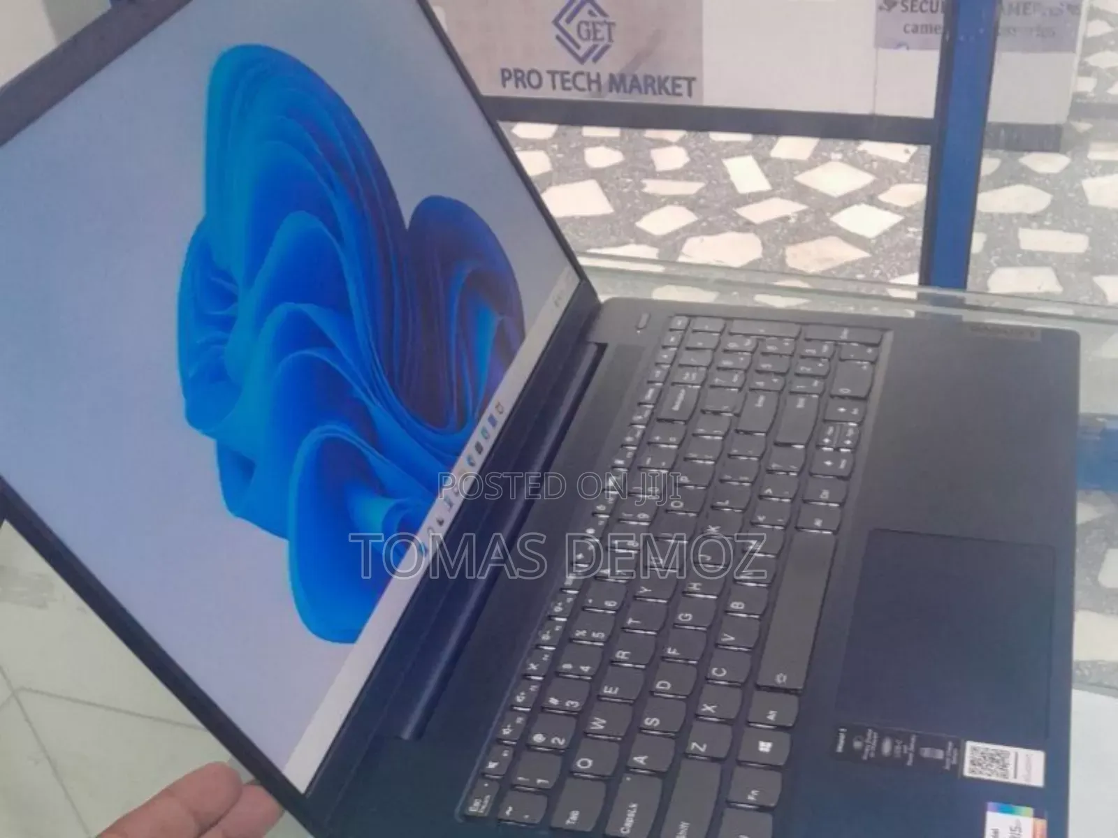 New Laptop Lenovo Flex 5 16GB Intel Core I7 SSD 512GB