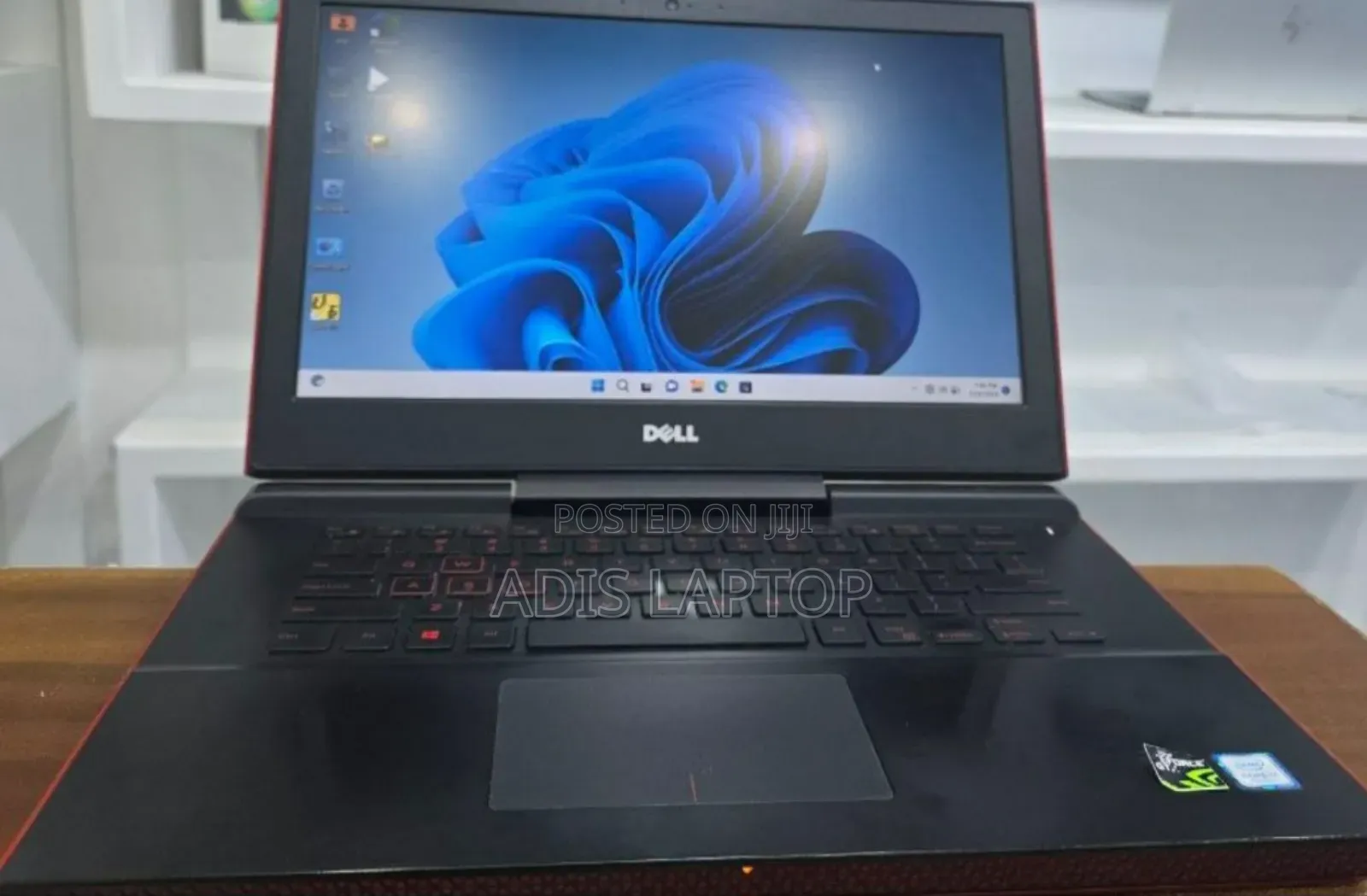 New Laptop Dell XPS 15 8GB Intel Core I5 HDD+SSD 128GB