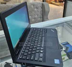 Photo - New Laptop Lenovo ThinkPad Yoga 4GB Intel Xeon SSD 128GB