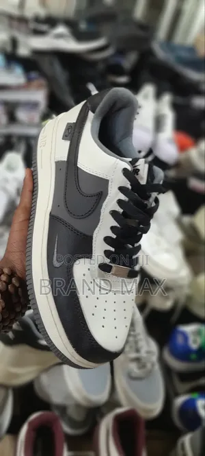 Photo - Nike Airforce 1 Premium Quality