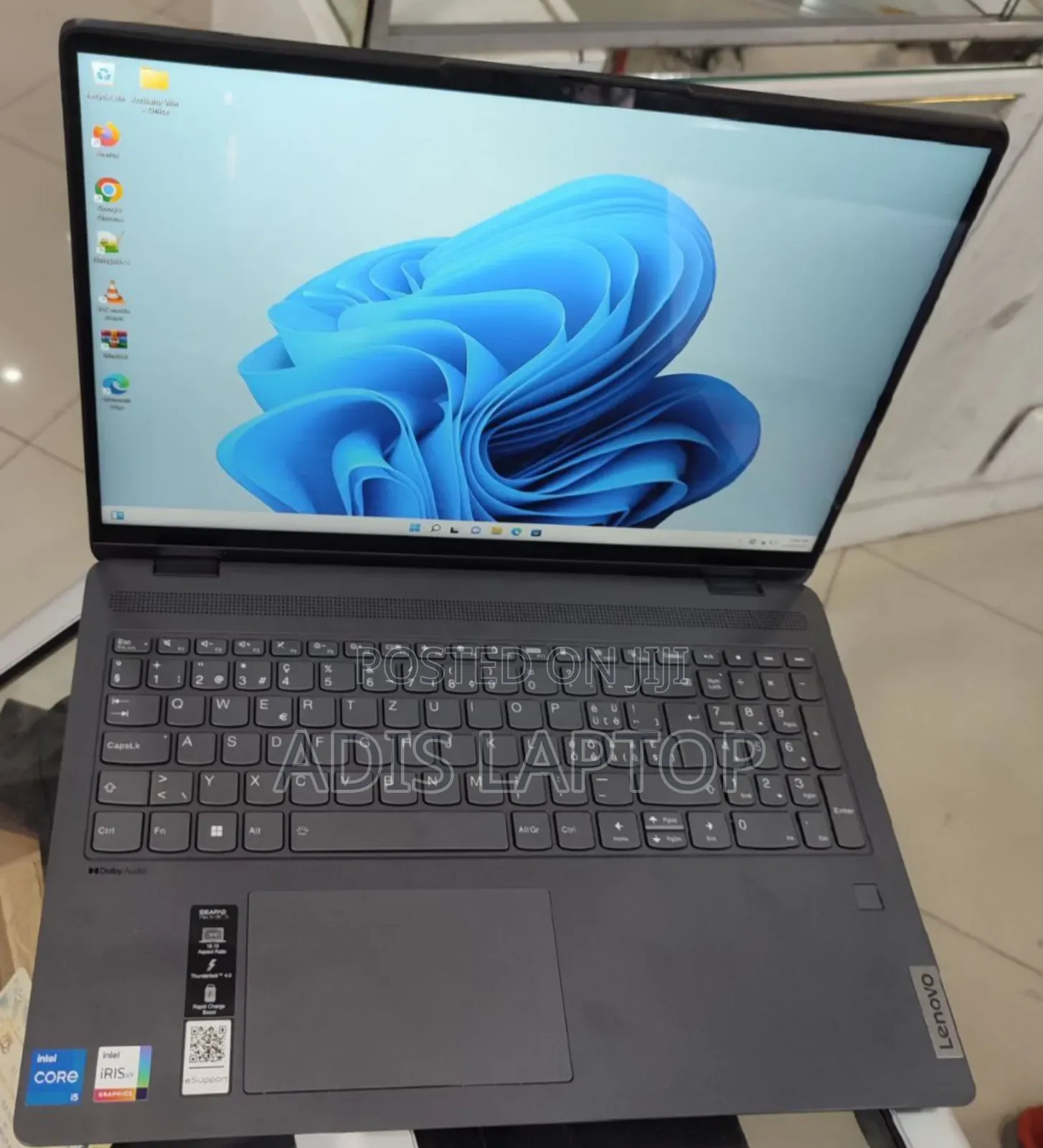 New Laptop Lenovo IdeaPad Flex 14 8GB Intel Core I5 SSD 512GB