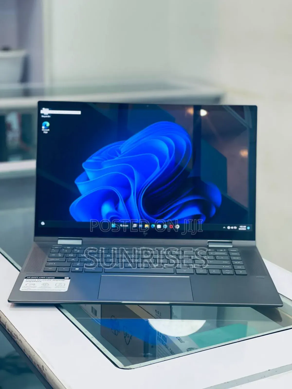 New Laptop HP Envy X360 16GB Intel Core I7 SSD 1T