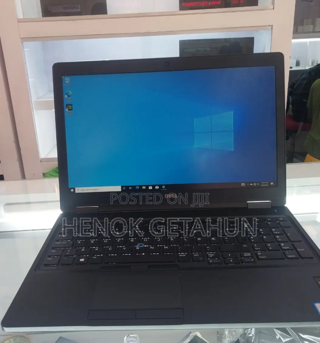 New Laptop Dell Latitude 5580 8GB Intel Core I5 SSD 256GB