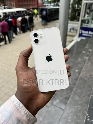 Photo - Apple iPhone 12 128 GB White