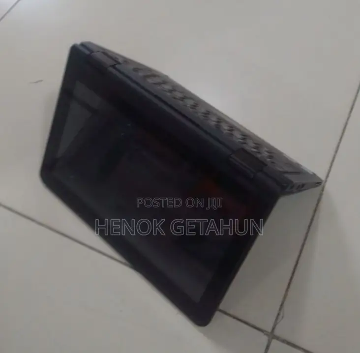 New Laptop Lenovo Yoga 11e 4GB Intel Core I3 HDD 128GB