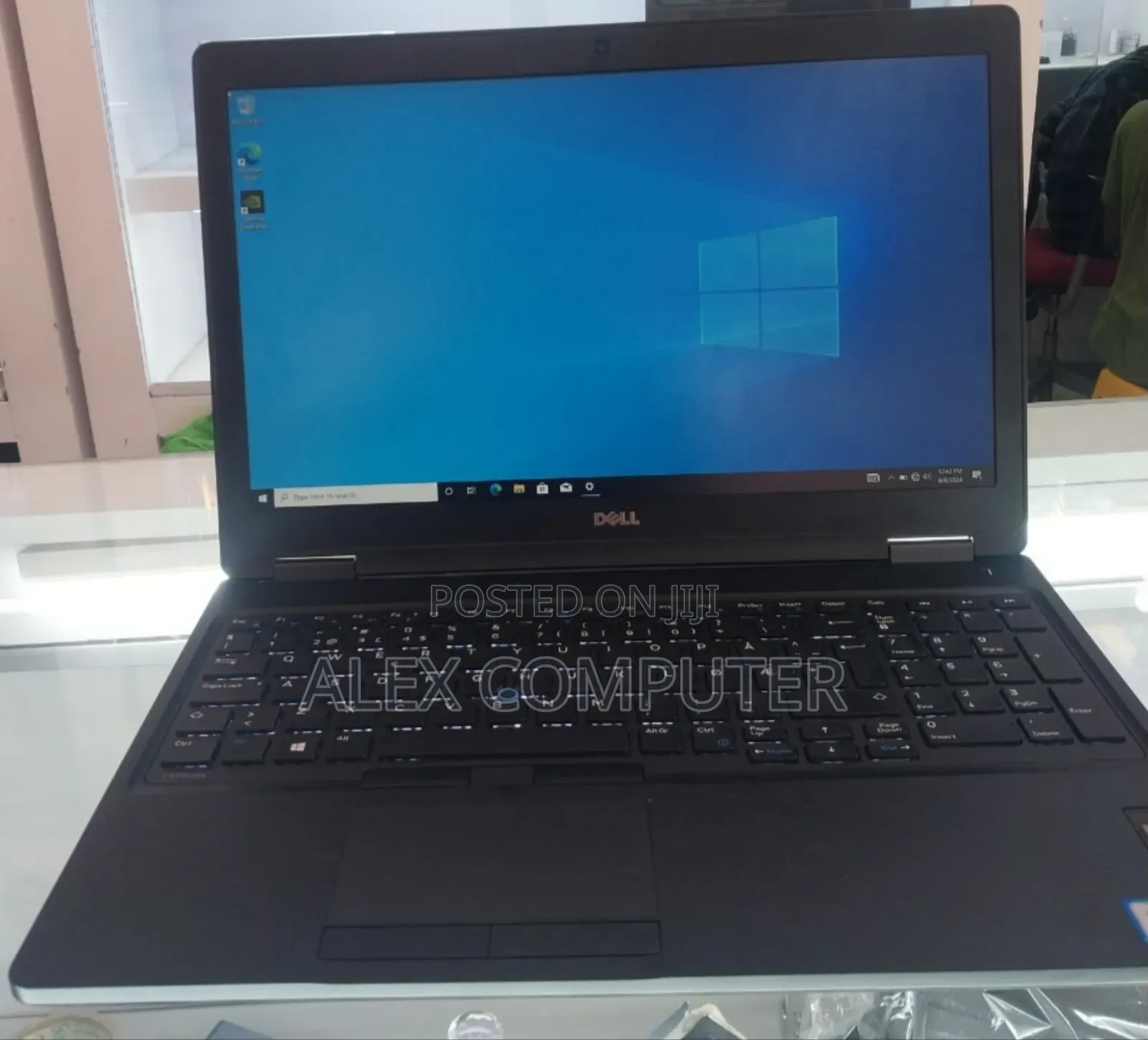 New Laptop Dell Latitude 5580 8GB Intel Core I5 SSD 256GB