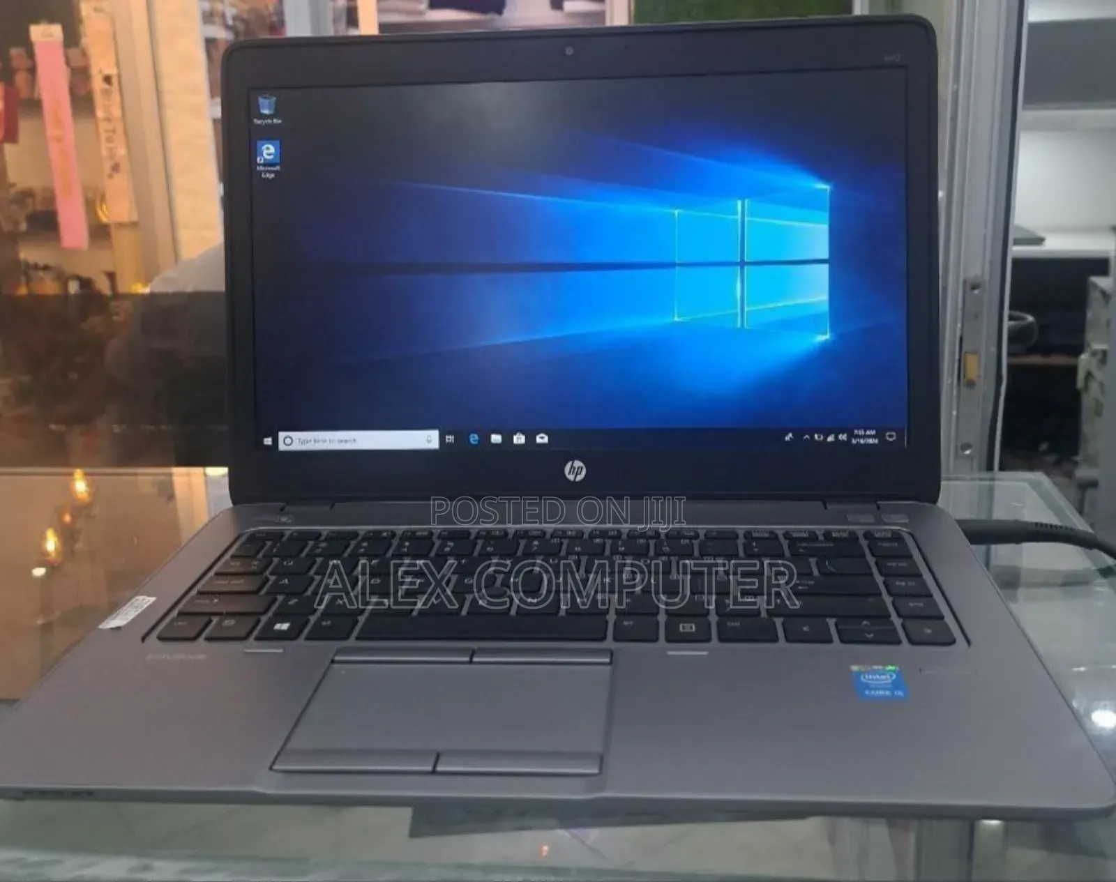 New Laptop HP 14-Dq1088wm 8GB Intel Core I5 HDD 500GB
