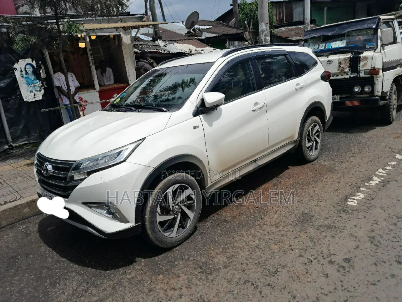 Toyota Rush 2023 White