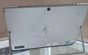 Photo - New Laptop HP Elite X2 1012 16GB Intel Core I5 SSD 256GB