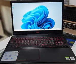 New Laptop Dell 16GB Intel Core I5 SSD 512GB