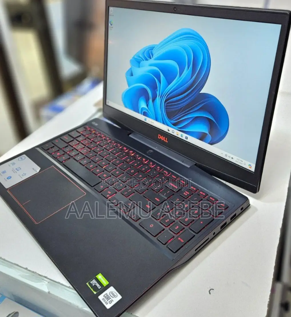 New Laptop Dell 16GB Intel Core I5 SSD 512GB