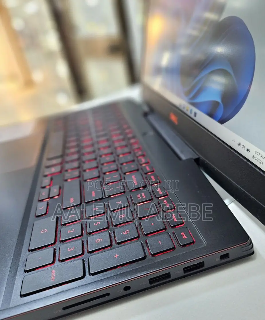 New Laptop Dell 16GB Intel Core I5 SSD 512GB