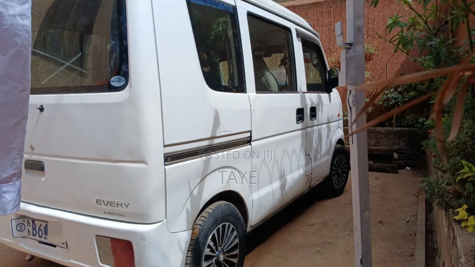 Suzuki Every Wagon 2008 White