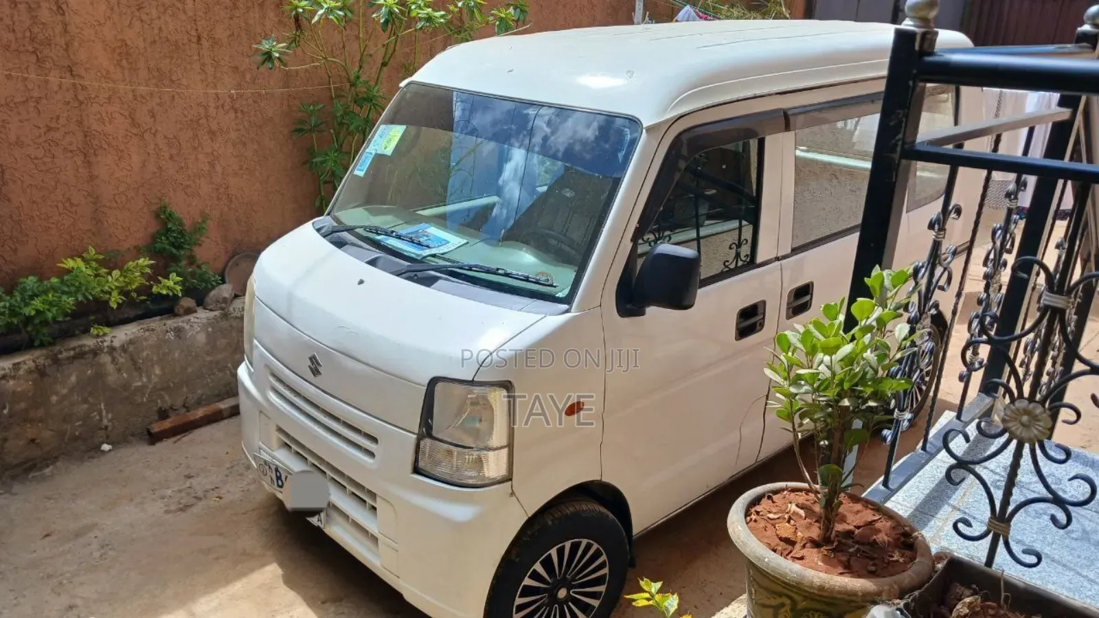 Suzuki Every Wagon 2008 White