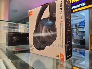 Photo - JBL Live 770