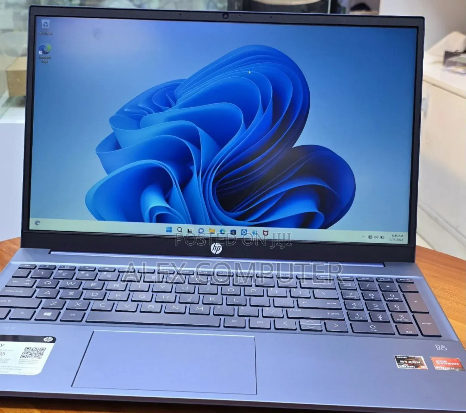 New Laptop HP Pavilion 15 8GB AMD Ryzen 5 SSD 512GB