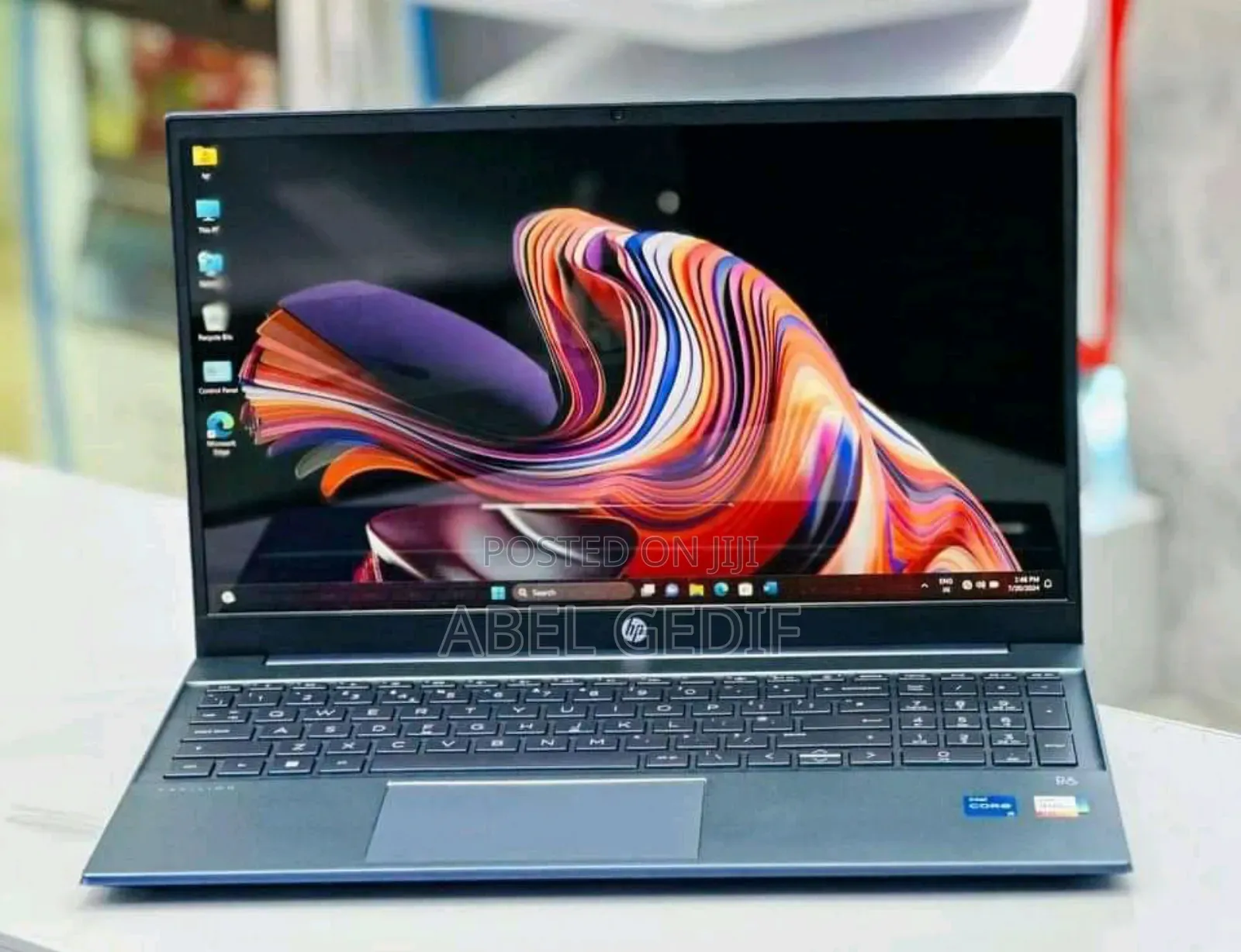 New Laptop HP Pavilion 15 8GB AMD Ryzen 5 SSD 512GB