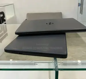 New Laptop HP Stream Notebook 8GB Intel Core I7 HDD 1T