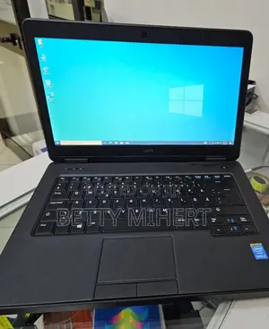New Laptop Dell Latitude 5310 8GB Intel Core I5 HDD 500GB