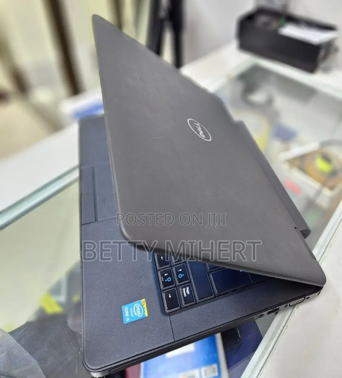 New Laptop Dell Latitude 5310 8GB Intel Core I5 HDD 500GB