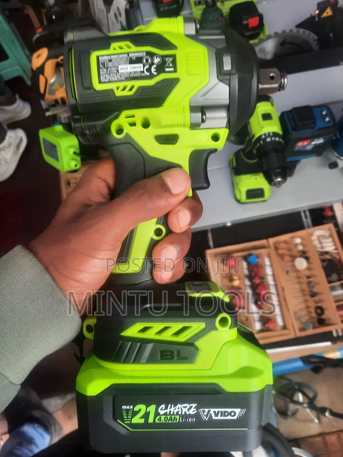 Vido Impact Wrench 21v 4ah