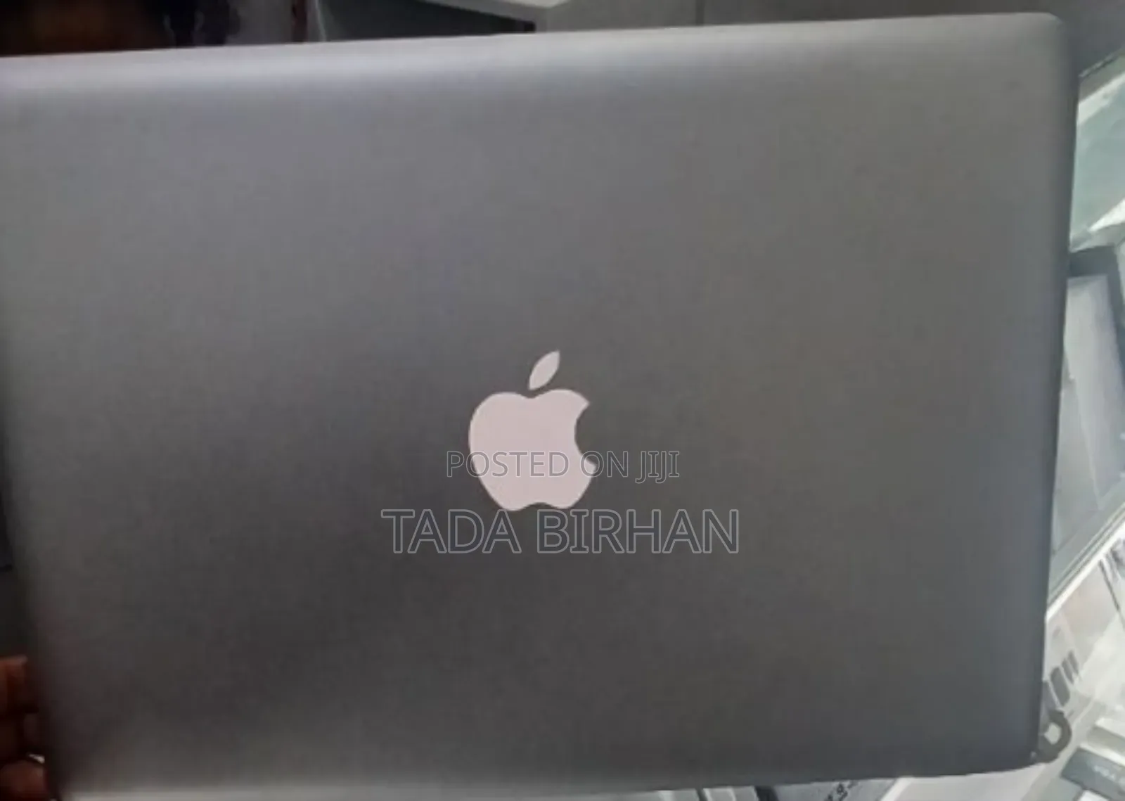 New Laptop Apple MacBook Air 2022 M2 8GB Intel Core M SSD 256GB