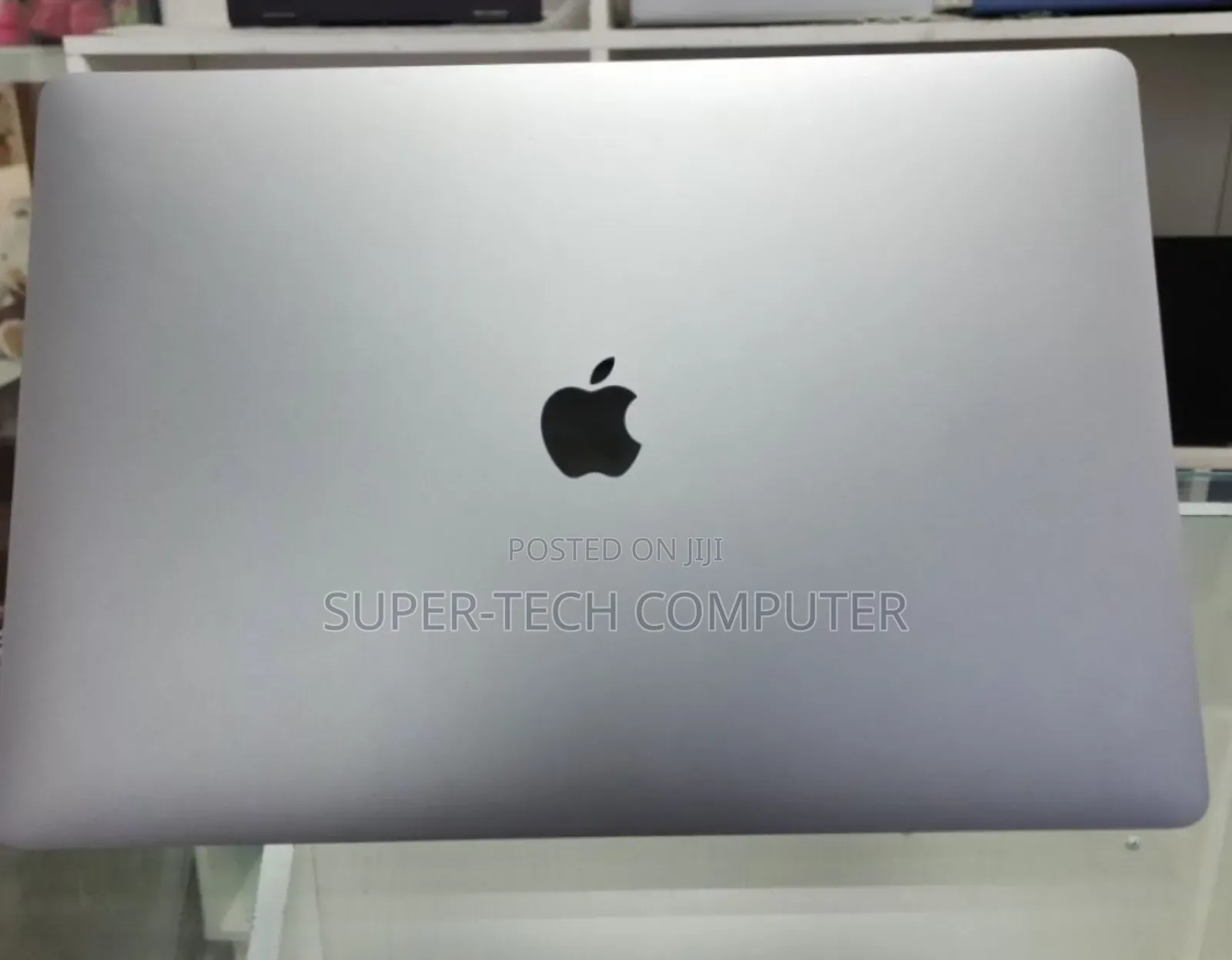 New Laptop Apple MacBook Pro 2019 32GB Intel Core I9 SSD 512GB