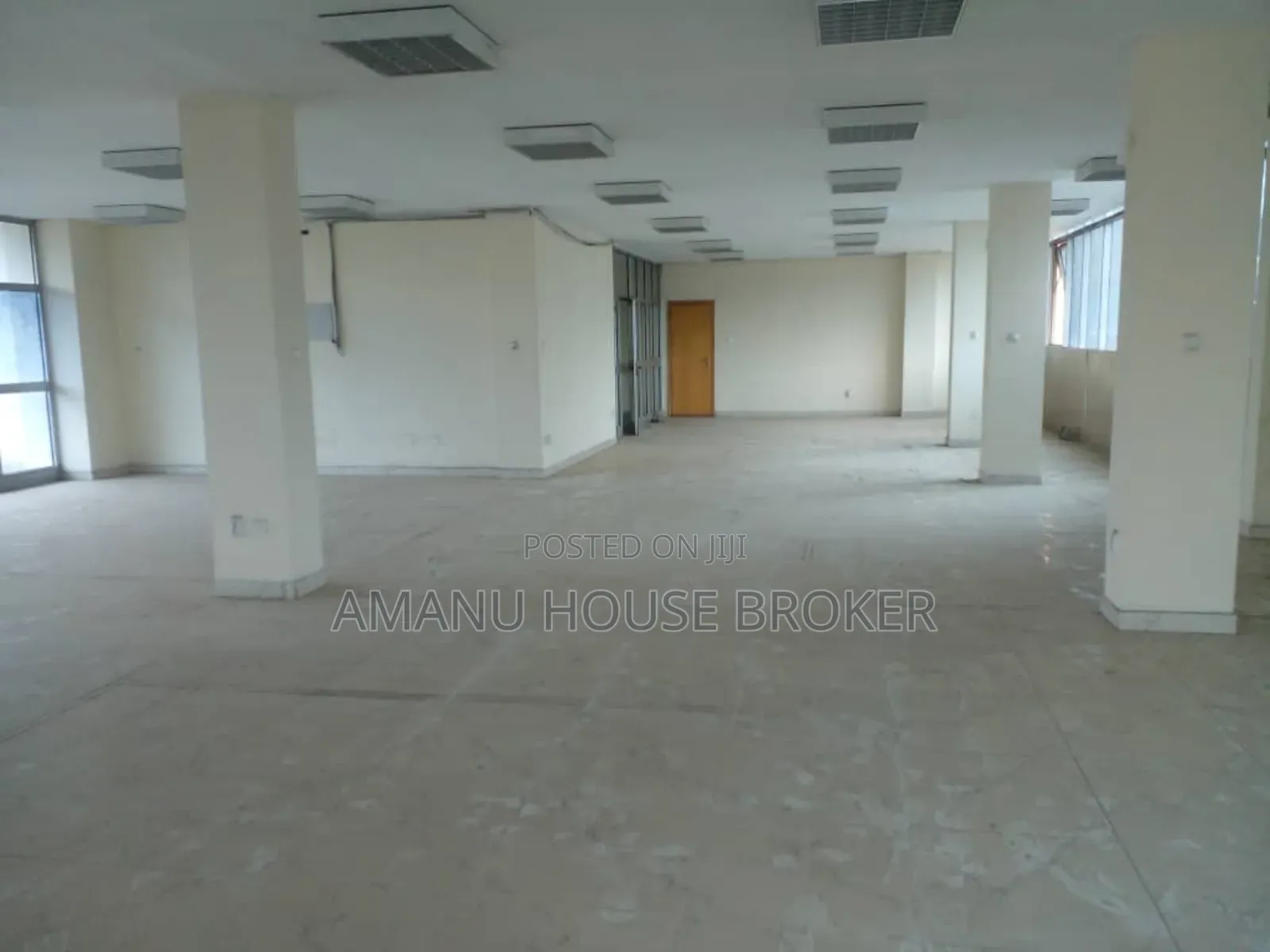 አስቸኳይ የሚከራይ ቢሮ 280sqm