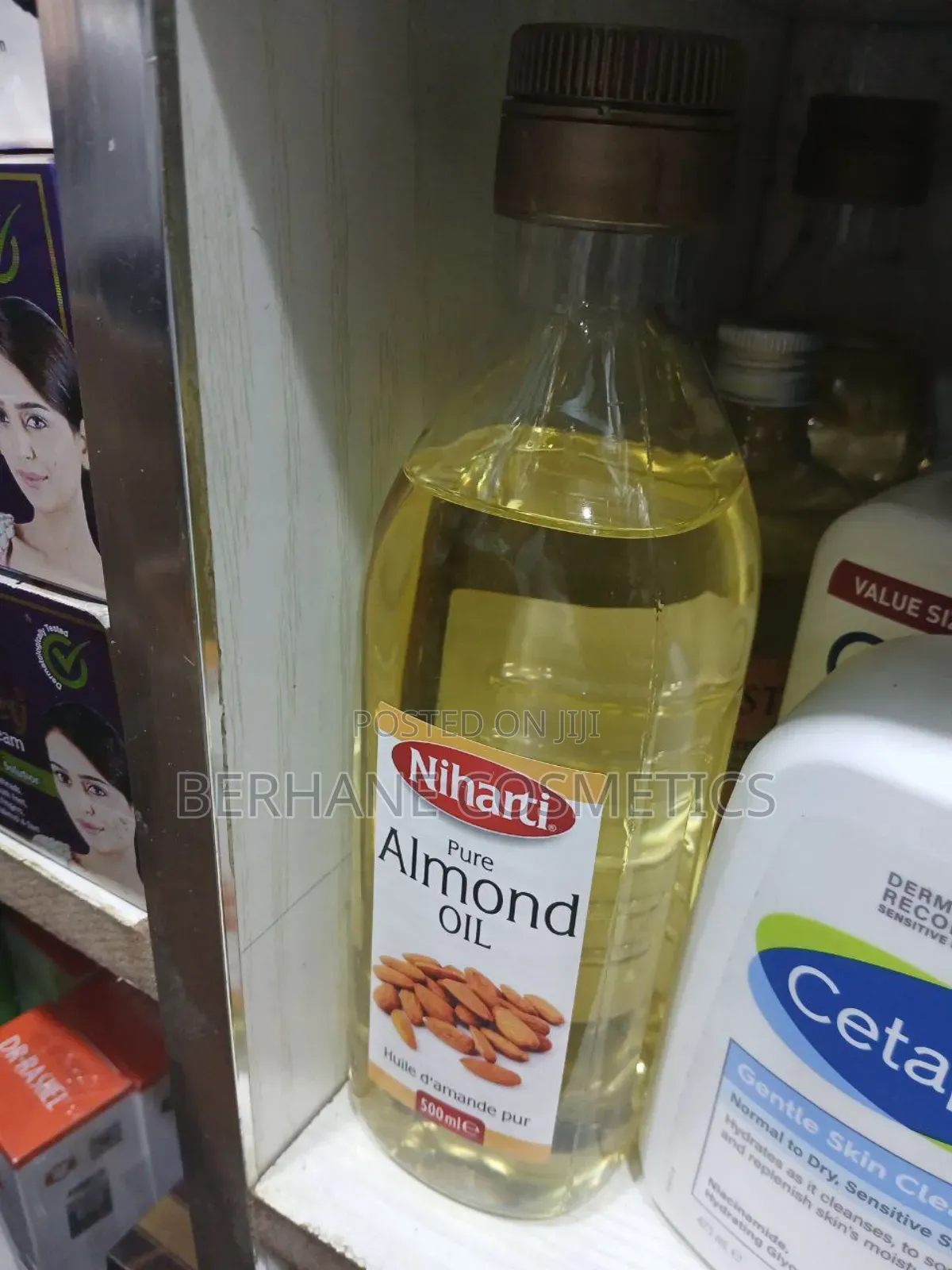 Almond Oil Niharti