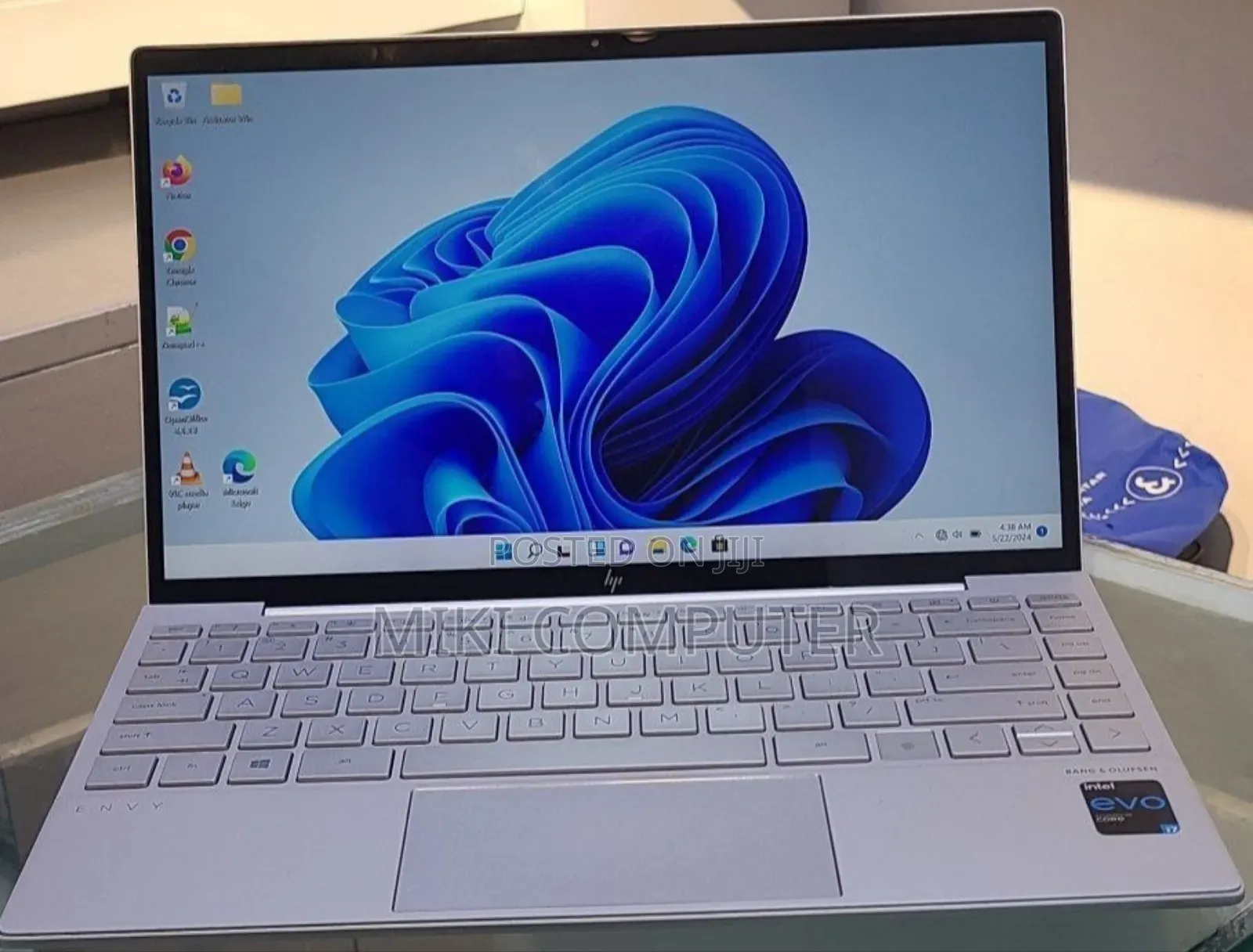 New Laptop HP Envy X360 8GB Intel Core I7 SSD 512GB